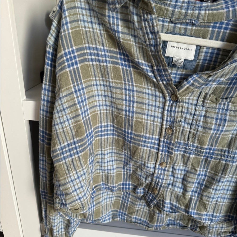 American Eagle blue green plaid flannel cropped long sleeve shirt top western - Picture 2 of 6
